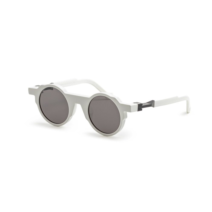 BL0002 White