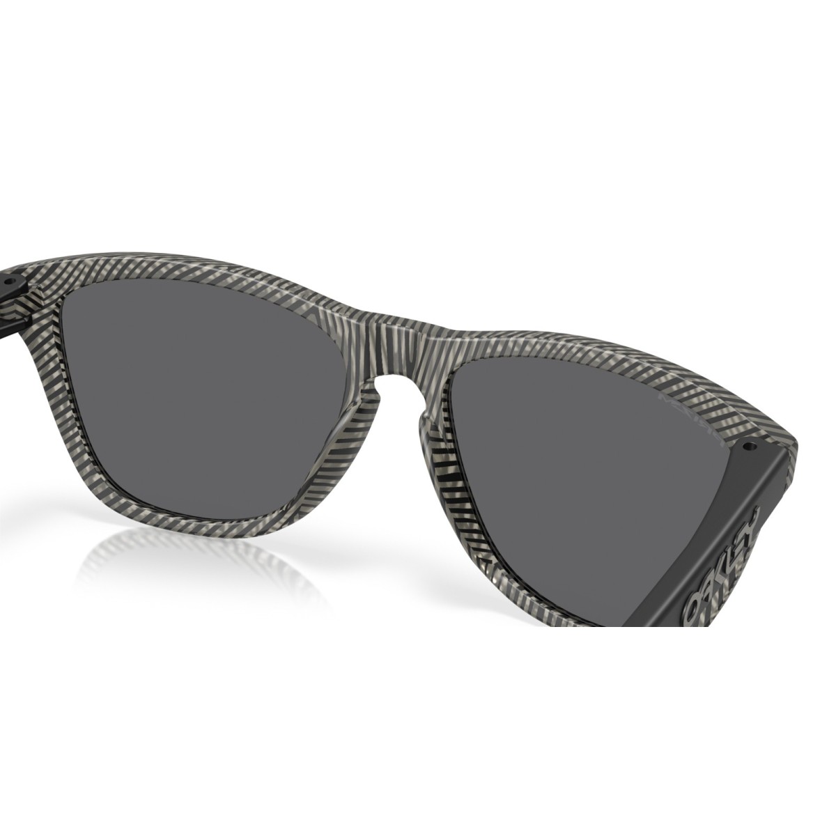 Oakley Frogskins OO9013 M0 | Sunglasses | Vytria Eyewear