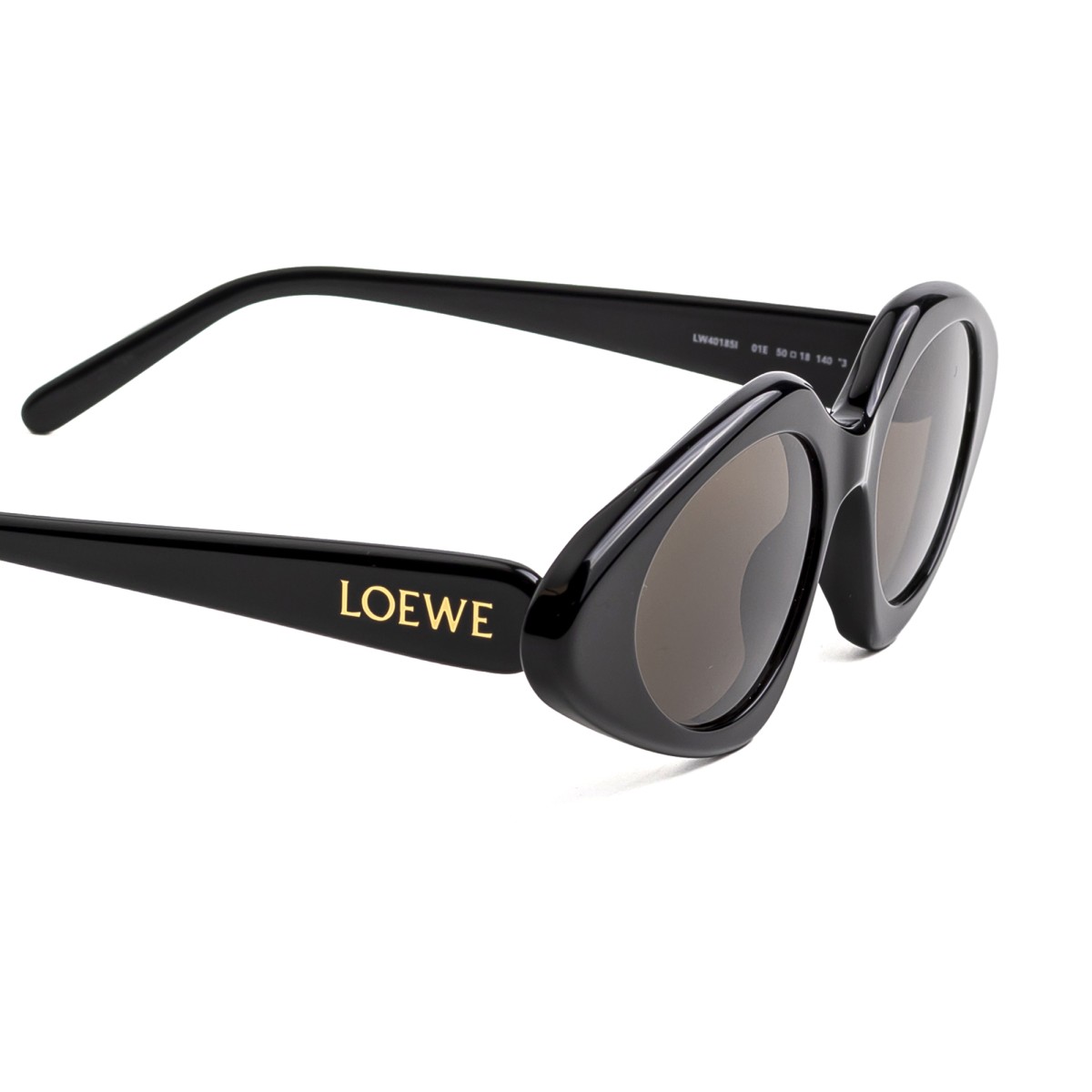 Loewe Slim LW40185I 01E | Sunglasses | Vytria Eyewear