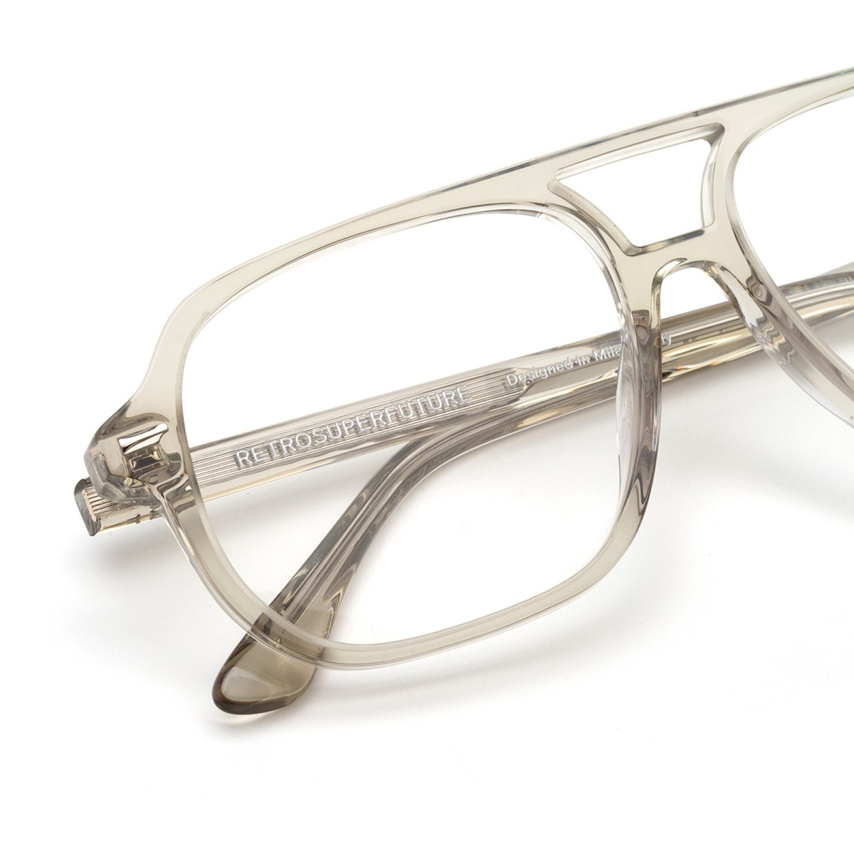 RETROSUPERFUTURE NUMERO 152 4D6 | Monturas | Vytria Eyewear