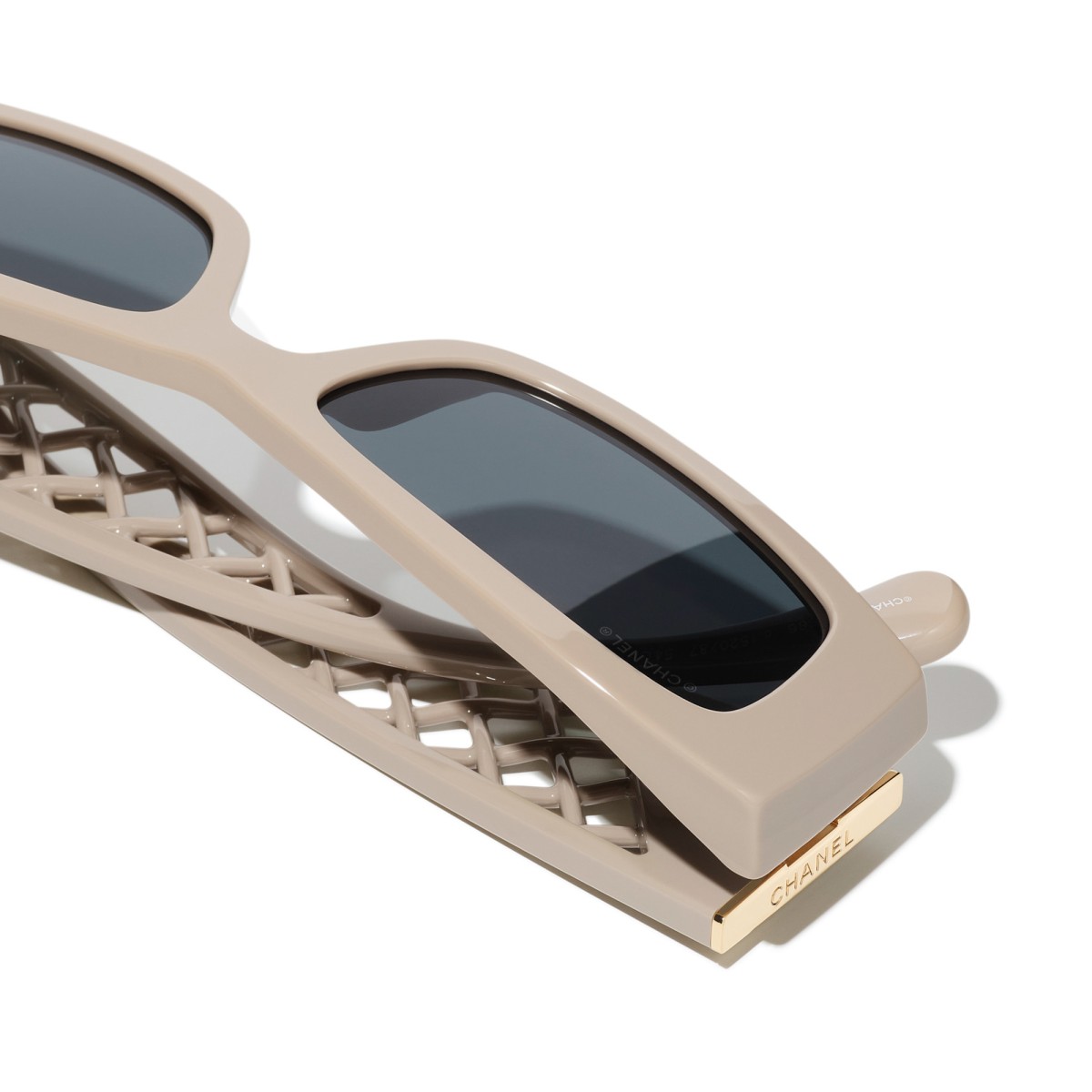 CHANEL CH5566 152087 | Sunglasses | Vytria Eyewear