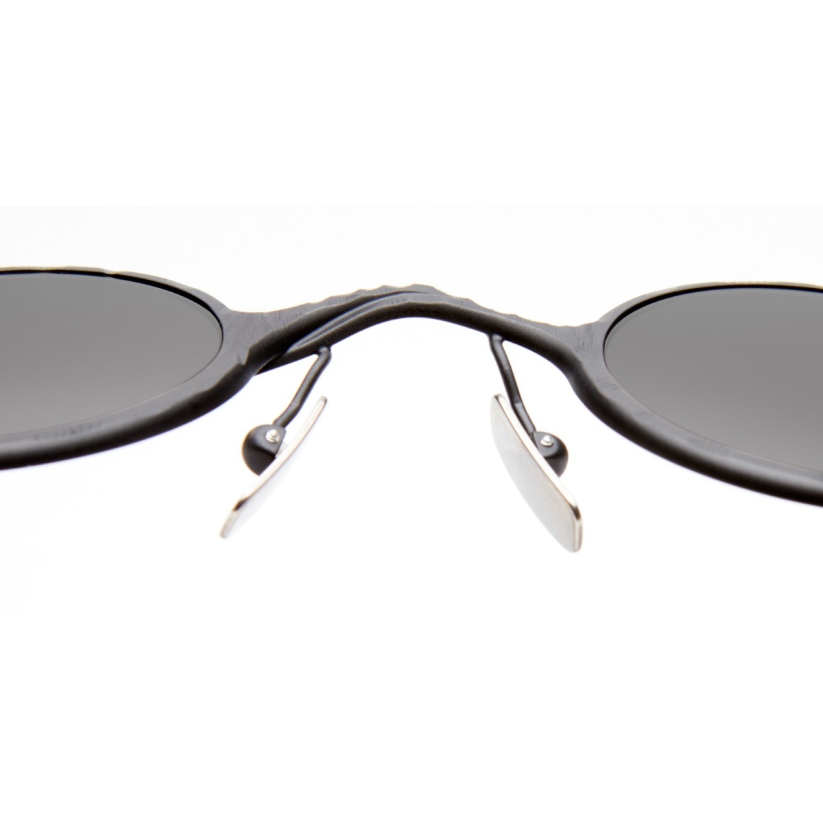 Kuboraum Z17 Sunglasses Round Black | Vytria Eyewear