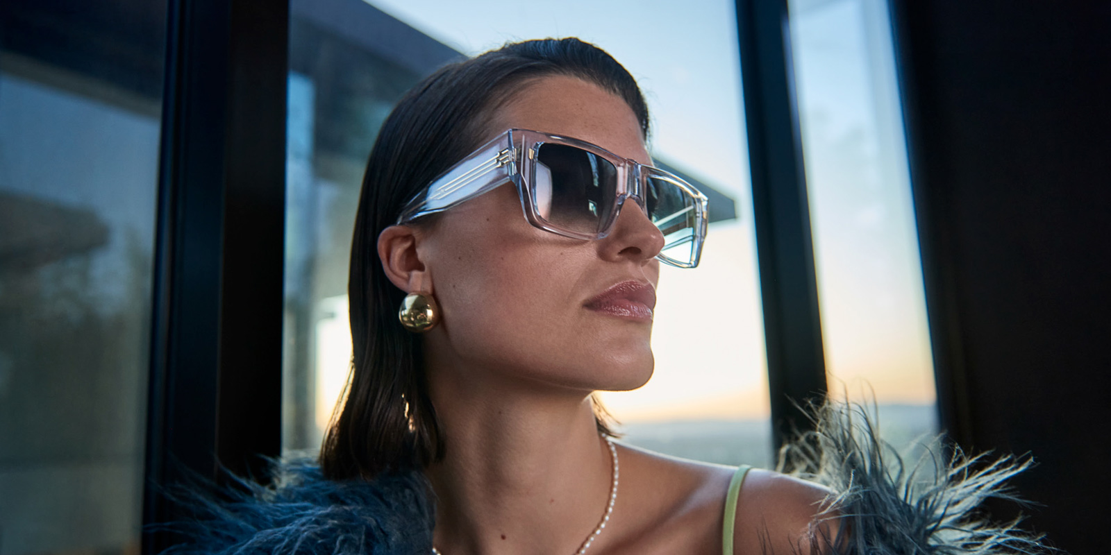 how to combine your wedding sunglasses with your look